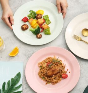 1/4/10PCS Nordic Blue Green Cream Pink Polypropylene Dinner Plates Eco-Friendly Lightweight Kitchen Tableware Safe for Dining