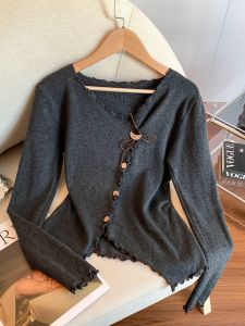 Áo Len Dệt Kim Tay Dài Cổ Chữ V Màu Xám Đậm Cho Nữ Mùa Thu Áo Ngắn Bất Đối Xứng Áo Sơ Mi Mềm Mại Phong Cách Hàn Quốc
