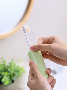 Travel Toothbrush Foldable Portable Toothpaste Dispenser Cute Mini 2 IN 1 Toothpaste Tube Storage Box for Outdoor Camping Travel