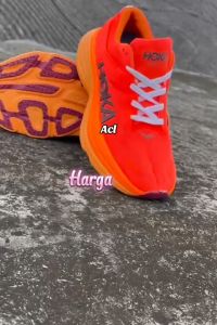 Sepatu Sneakers Wanita Sport Sepatu Senam Wanita Bonus Kaos Kaki Sneakers Olahraga lari Jogging Cewek Berpori Sepatu Jalan Wanita Nyaman Dipakai