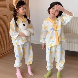 ชุดนอนเด็กชาย เด็กหญิง ติดกระดุก แบบหลวมตัวกระดูก สร้างความสวยงามแบบไม่ต้องผ่อนสูง (พร้อมส่งในไทย)