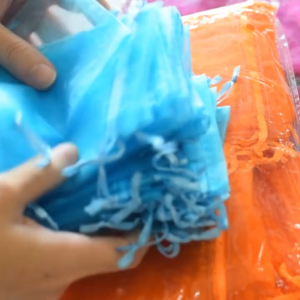 ถุงผ้าไหมแก้ว ถุงตาข่ายหูรูด สีเยอะจุใจ ส่งเร็วมาก ใส่ของชำร่วย (100ใบ)