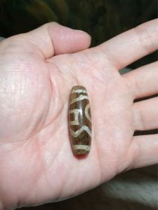 Aged Tibetan Xang Xung (Zhang Zhung) "Xi Zeng Haui Xhu" Dzi with lots of very fine red spots (with certificate necklace string) 西藏老矿象雄满细朱砂息增怀诛天珠(带证书送项链绳)