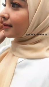Kerudung segi empat paris jadul Pouch / Hijab Polos Terbaru Ukuran Standar