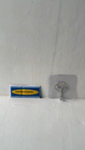 Tempekan Dinding Serbaguna Transparan