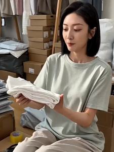 Basic House | White Round Neck Straight Shoulder Short Sleeve T-shirt Slim and Comfortable