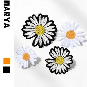 Embroidered Daisy Cloth Patch for Clothes Shoes Decorative Repair Hole Sticker Flower Pattern DIY Sewing Accessories