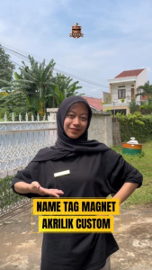 Custom NameTag Akrilik Laser + Magnet Elegan & Unik | Karyawan | Guru | Mahasiswa | Kantor | Pegawai
