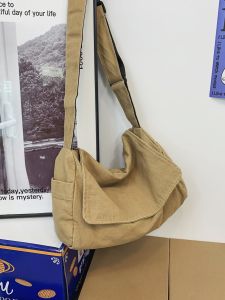 Large Capacity Pure Color Canvas Crossbody Bag Retro Simple Versatile Shoulder Bag for Women Casual Messenger Style
