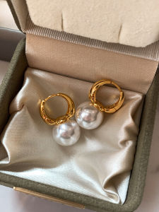 CAFFTI | Aurora White Pearl Earrings Elegant Luxury