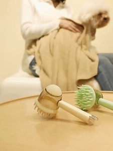 AP AIMAYAPET Pet Grooming Comb Relaxation Bath Brush Hair Removal with Massage Dog Grooming Shampoo Application