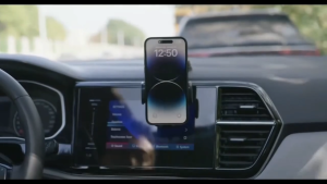 Car phone holder car universal retractable navigation fixed bracket instrument panel self-locking support base