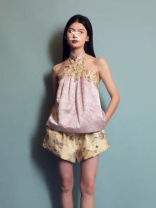 New Chinese Style Sequin Drill Shoulder Bared Texture Loose Top High Waist Slimming Vest Shorts Set Fashionable Womens Wear