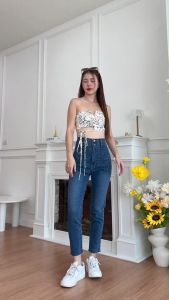 ส่งเร็ว 🔔 กางเกงยีนส์ผู้หญิง เอวสูงทรงบอยผ้ายืด 🔔 ปลายขารู เก็บทรง ทรงสุดฮิต 💫 ราคาใช้จ่าย 3,495 บาท