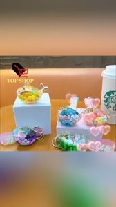 TOP SHOP 1pcs Creative Glitter into Oil Floating Jelly Bean Keychain Acrylic Whale Liquid Keychain Car Key Pendant Schoolbag Pendant Holiday Small Gifts
