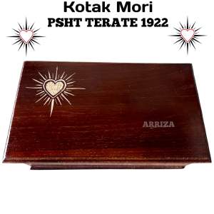 Kotak Mori Psht Kayu Jati Ukir Motif Simpel Love Bersinar Terbaru Sh Terate (Free Ukir Nama)/ Tempat Penyimpanan Sabuk Mori Pencak Silat Sh Terate 1922 / Tempat Kotak Penyimpanan Mori Kayu Jati Psht / Kotak Mori Psht Aesthetic / Kotak Mori Psht Anti Rayap