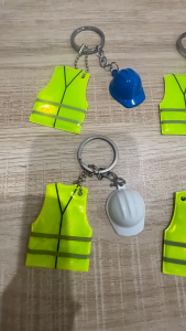 Reflective Vest & Safety Helmet Keychain for Backpack & Luggage Night Travel Sports Pendant Accessories