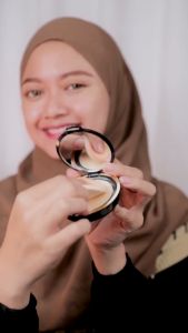 SR12 BEDAK EXCLUSIVE COMPACT POWDER SR12 BPOM AMAN / BEDAK PADAT SR 12 + FOUNDATION / +SPF 25