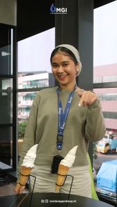 Mesin Soft Ice Cream Machine Mesin Es Krim Soft Serve SHIMUGI Mutiara Gemilang