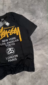 Kaos Stussy - tshirt stussy - kaos pria - tshirt pria - baju pria - kaos pria stussy WORLDWIDE GOLD HITAM