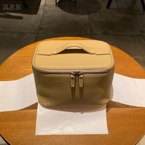 High-End Leather Makeup Bag for Women Large Capacity Portable Toiletry Bag Handheld Cowhide Skin Care Storage Organizer