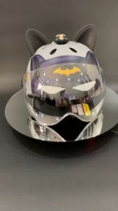 Nón bảo hiểm trẻ em BATMAN 3D siêu nhẹ có thông hơi thoáng mát  hàng cao cấp đạt chuẩn ATGT bảo hành 12 tháng