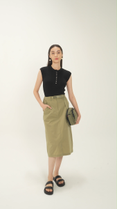K/WOODS Ice Cool Sleek Utility Skirt KW8180LSK | Khaki & Black