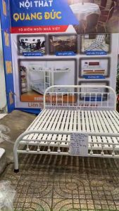 Giường sắt mỹ nghệ chấm bi nhiều kích thước từ 1m dến 1m8 - Nội Thất Quang Đức