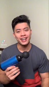 Súng Massage Đấm Lưng Cầm Tay Đa Năng Mát Xa Cổ Vai Gáy Giảm Co Cứng Cơ Với 4 Đầu Và 6 Chế Độ