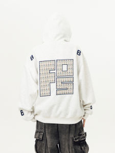 เสื้อสเวตเตอร์มีฮู้ดปักลายตัวอักษรสไตล์ย้อนยุคแบบอเมริกันสำหรับผู้หญิง KESOAK เสื้อสเวตเตอร์คอกลมแขนยาวทรงหลวมสำหรับคู่รัก