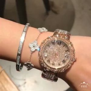 Jam Tangan Berlian Hadiah Wanita Jam Tangan Kuarsa Mode Stainless Steel Bulat