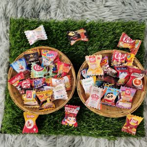 100 ชิ้น กระดาษพับเหรียญโปรยทานซองขนมจิ๋วแบบสติ๊กเกอร์ กระดาษพับเหรียญ 1 ชุด