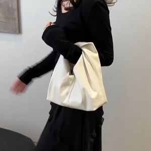 New Sling Bag Shoulder Tote Bag Handbag Women Sling Bag Women Crossbody Bag Small Bag Make people high class and fashionable