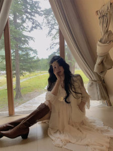 Elegant French Style V-Neck Tunic Dress with Lace Trim for Women Autumn Season High Waist Long Sleeve Midi Skirt Single Piece