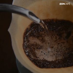 1 kg x Boncafe Signature Blends : Cafe Crema Ground 250 g. กาแฟคั่วบด บอนกาแฟ คาเฟ่ ครีม่า (ชนิดบด) 250 กรัม อราบิก้า 100% คั่วกลาง