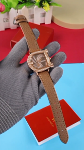 Box Exclusive Jam Tangan Aigner Bungkuk Permata A5104 VA-793NA / Jam Tangan Fashion Wanita Tali Kulit Diameter 36 cm