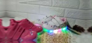 Sepatu Sneakers Lampu LED Anak & Sepatu Kets Perekat Motif Unicorn