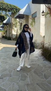 Outfit Wanita Kondangan Outer Kardigan Batik
