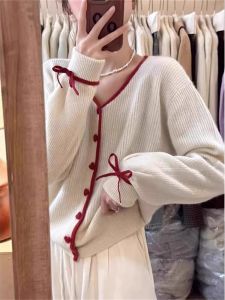 Áo Khoác Len Cardigan Cổ Chữ V Thắt Nút Hình Bướm Bằng Vải Nỉ Gấu Cho Nữ Mùa Thu Đông Mềm Mại Rộng Rãi Thường Ngày