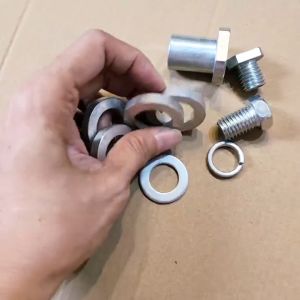 Bộ Đai Ốc 8 Món M10- Chuyển Đổi Máy Mài Góc Thành Máy Xẻ Rãnh Chính Xác Và Nhanh Chóng