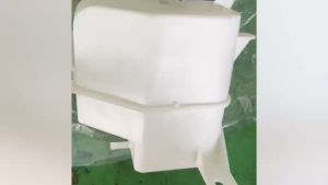 กระป๋องพักน้ำ NISSAN NAVARA นาวาร่า 21710-EB70A ยี่ห้อ SAK แท้ๆ พลาสติกหนาอย่างดี /RGNKP