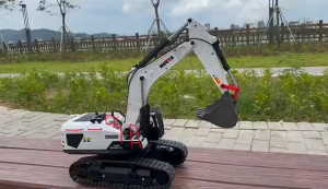 HUINA 1594 22 channel 1:14 rc excavator metal alloy bucket alloy track work bench 680 degree remote control toys