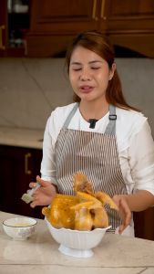 BÁT THUYỀN ĐỰNG GÀ VIỆT NHẬT KHAY NHỰA ĐỰNG HOA QUẢ TRÁI CÂY Kích thước: D29xR15xC11(cm)