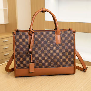 Hong Kong Brand 2024 Large Capacity Ladies Commuter Tote Bag Quality Leather Single Shoulder Bag British Style Casual Fashion