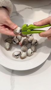 Dụng cụ mở vỏ sò nghêu kẹp hải sản đa năng kìm tách vỏ sò bật nắp chai mũi thép không gỉ tay cầm nhựa đúc siêu chắc chắn