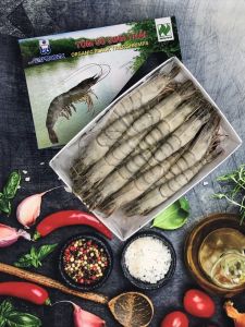 Tôm sú nguyên con sinh thái kích cỡ 10 con - Hộp 500g