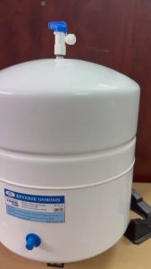 BÌNH ÁP THẾP 10L DÙNG CHO MÁY LỌCBÌNH ÁP THẾP.(GỒM BÌNH ÁP +VAN CẤP+ĐẾ)