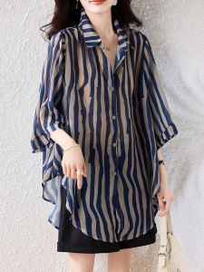 เสื้อเชิ้ตแขนยาวป้องกันแสงแดดลายทางแฟชั่นไซส์ใหญ่ ฤดูร้อน 2025 ทรงหลวม เสื้อเชิ้ตผู้หญิงลำลอง