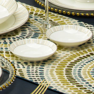 Diverse Kitchenware Set Dining Plate