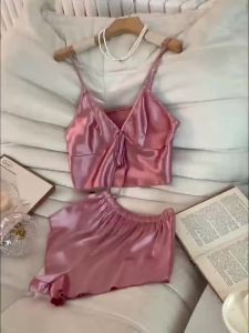 Bộ Đồ Ngủ Nữ Cao Cấp Cổ V Dây Spaghetti 2 Món Thiết Kế Thanh Lịch Chất Liệu Polyester Thoải Mái Thích Hợp Mặc Nhà Mùa Hè